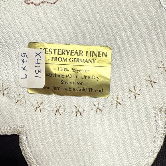 German Embroidered Christmas Angels Table Runner 9x52 Metallic Gold Thread - Picture 7 of 8